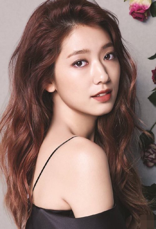 ����Ů�����ճ��������������� �޼�б����ƽ������ʱ�з���