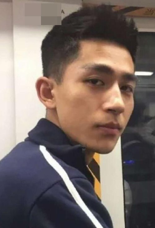 ��ĩ�������߲���ͷ������˧ Ӣ���ˬ�����ɻ�ͷ�����