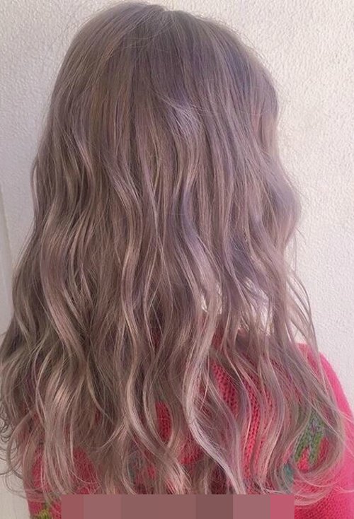 ����Ů�����ʺ�Ⱦ������ɫ�� �ഺ����ʮ���Ů����ͷ��