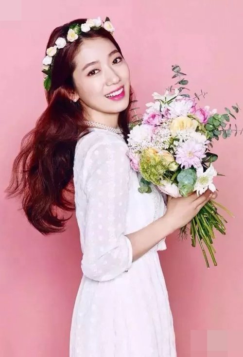 ����Ů�����ʺ�Ⱦ������ɫ�� �ഺ����ʮ���Ů����ͷ��