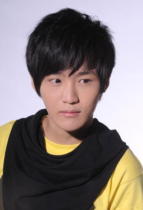 ������������̷������� �崿˧��У԰����ͷ��