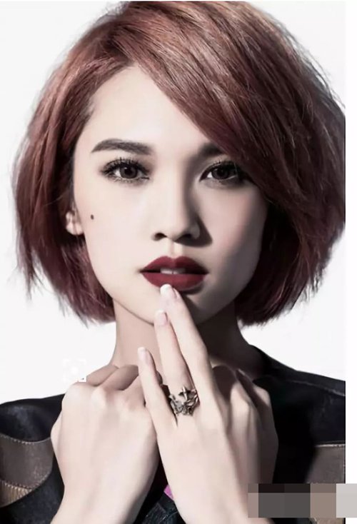 ��Բ��Ů�����̷�����ͼƬ ���̷ܶ����������ѹ��