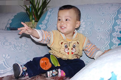 ��ͯ˧�����͵Ķ�ͷ������ С�к���ɰ����ɶ̷�ͼ