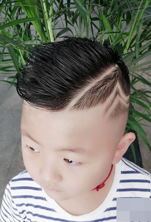 ��ͯ�̷���ô������˧���� ��ͯ�ʺϼ����Ķ̷���ȫ