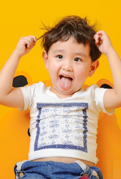 С����ʲôͷ��˧���ֺÿ� ��Ƥ�ɰ��ĺ��Ӷ̷����