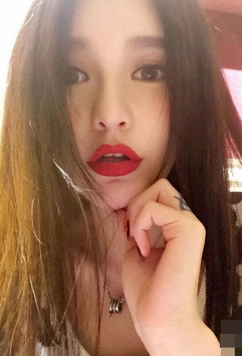 ������Ů��Ⱦ����ɫ��ʤһ�� �׶��˿�ʽ��Ů����ɫϵ