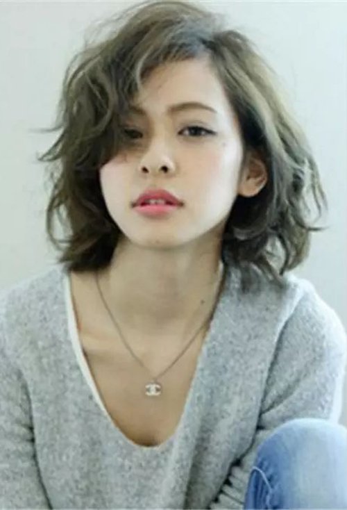 ��ʮ��Ů�����ʶ̷����� hold�������͵�Ů���̷�ͼ