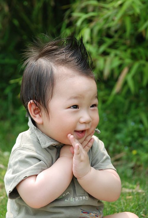 ���������б����ķ���ͼƬ ���Ȼ��õ���ͯ��ͷ������