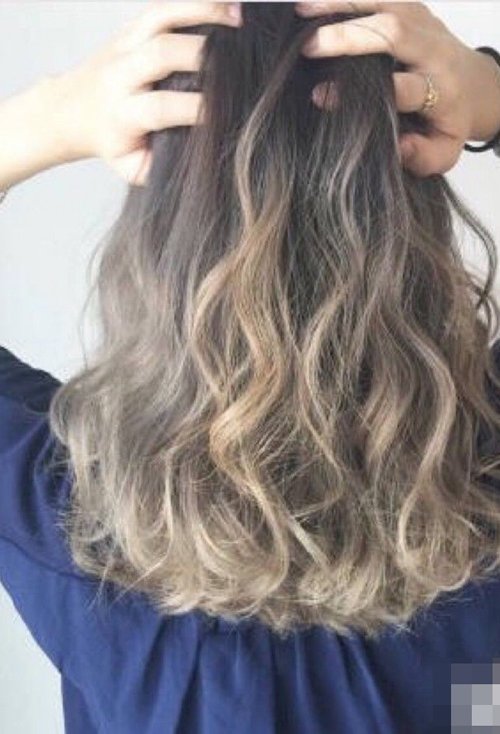 ΢�����ɾ�ͷ�������и�� �������˿�ʽ��Ů�����̷�