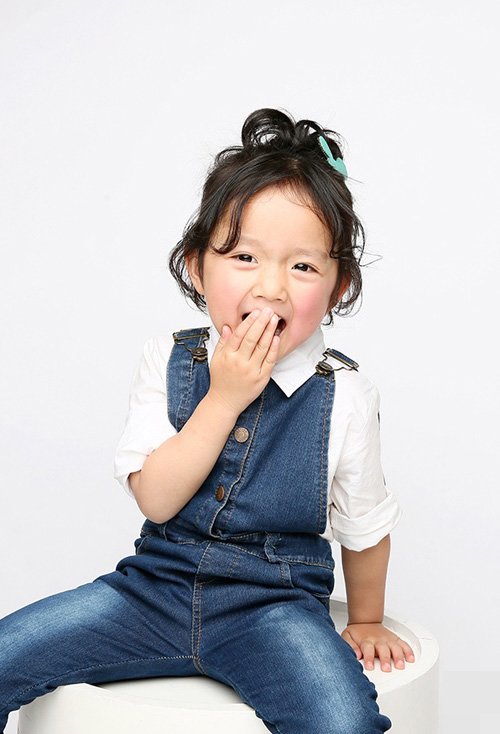 Ůͯ���ж̷����Ͱ������� СŮ�����ɰ�ͷ��ͼ�ⲽ��