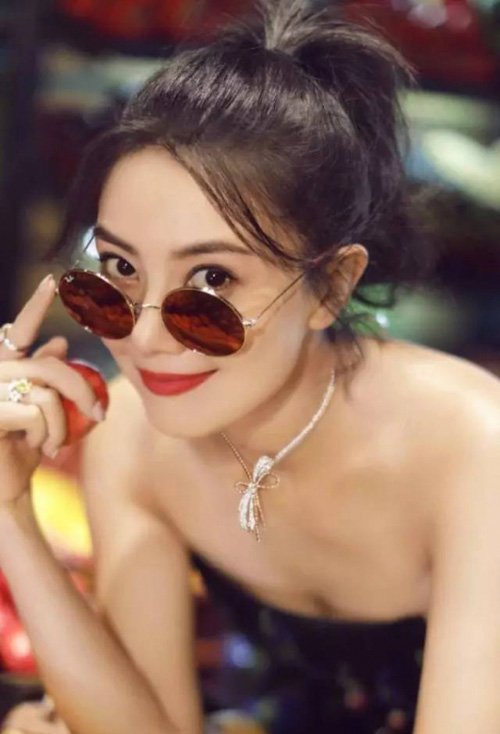 ����Ů�����ʺ�����С���ӷ��� �Ȼ�������Ů������ϵ��