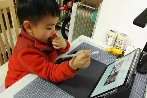 �����б����ʺ���ķ���ͼƬ �����Ե�Ƥ�ȵĺ��Ӷ̷�