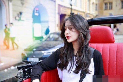 ������Ů���̾�ͷ��ʱ�г����� �ɶ���Ů�ʺϾ��ĳ�ͷ��