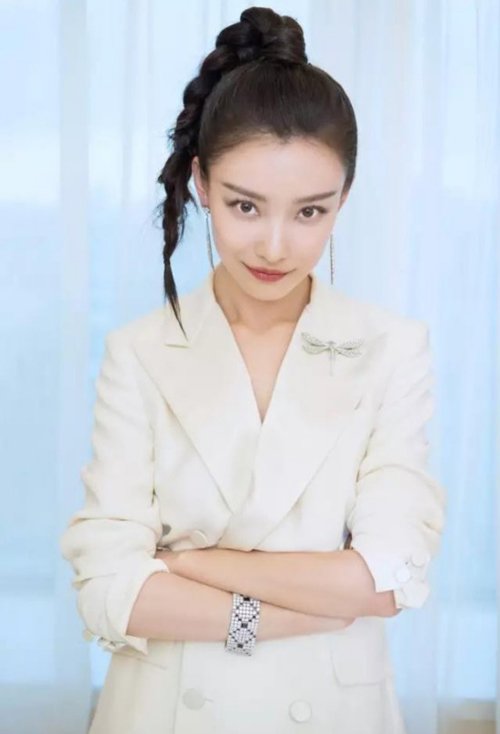 Ů����Ƥ������Ը߱��ӷ��� ����֮·��Ҫ�Ľݾ�����