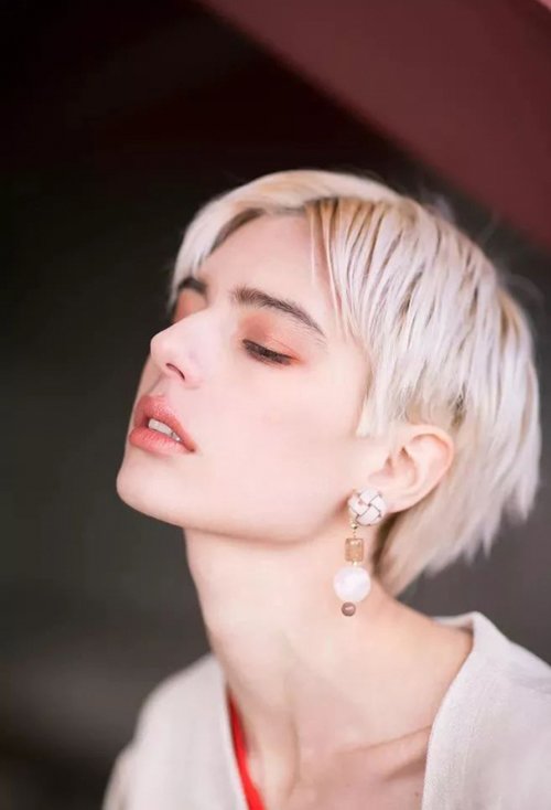 ����Ů����ʲô�̷��ÿ� �������Ů����ͷ������ͼ