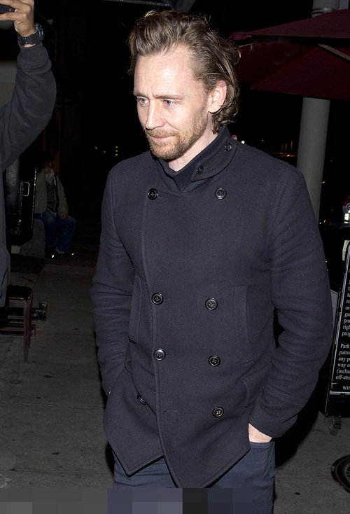 ��ʿ���ͷ�����뷢����� ����ʮ������Զ̷�����