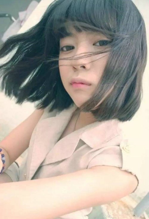 2019Ůѧ�����¿�̷� ����Ψ���緶�̾�������ͼ