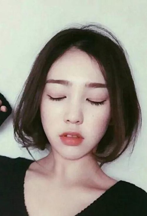 ����Ů���ʺϼ��Ķ̷����� ʱ�ж����зִ��ͷ��