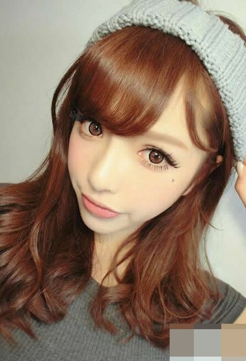 С��Ů���ɰ����¾������� ���հ������鶯����ͷ��ͼ