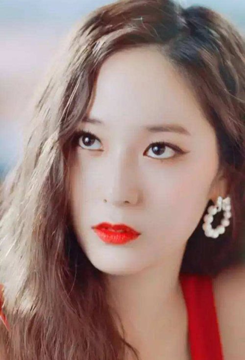 ������Ů���з־�����Ư�� �ٱ�Ů��������������