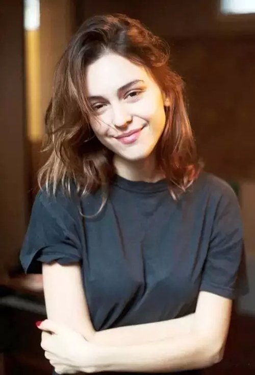 Ů�����Ƿ���ʲô�����ÿ� �����˸߶˾�ͷ��������