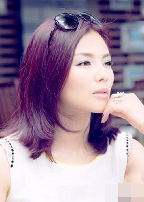 ������Ů�����ڿ۷��ÿ��� Ů�����ɱ��¾�ͷ����Ư��