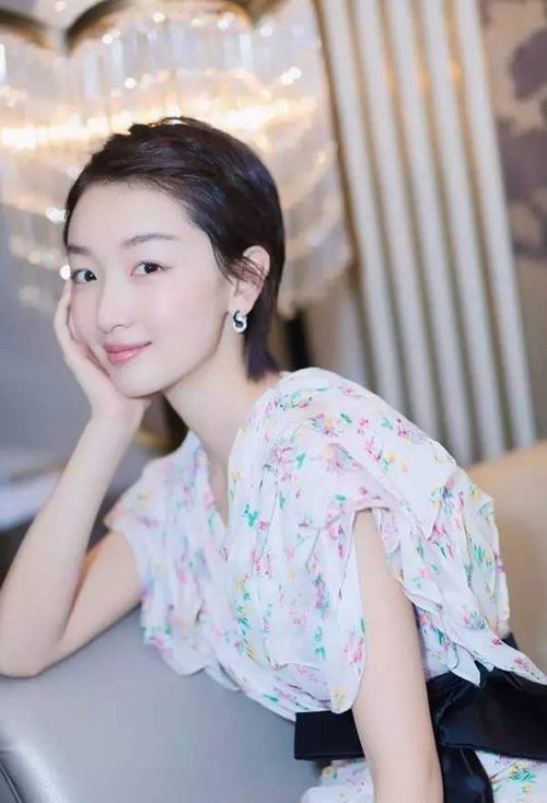 ����Ů���޼������̷����� �ٴ����۸���ʱ�ж̷����