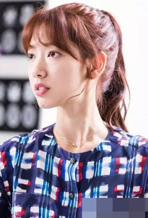 ר����������������β���� ��ʽ�߱��ų�Ů���������