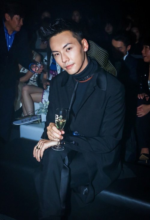 ��ʿ�ۻ����ͷ�����ʺ��� ������˷��������̷�ϵ