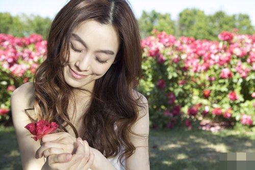 �����滨�̷�ʱ�в������� ���ξ�ͷ��Ů����ͷ�����