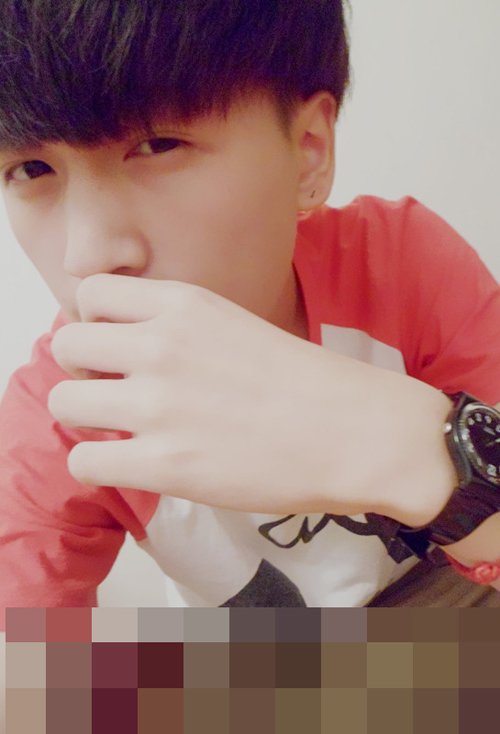 �����ÿ�˧���Ķ̷����� ����һ���ͷ�������˰���