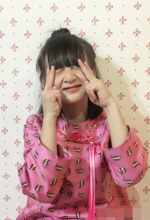 СŮ��������ͷ�ķ���ͼ��  Ůͯʱ��Ȧ���������ϵ