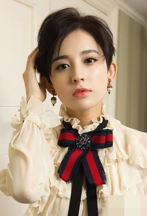 ����������������׼������ ��������Ů���޼�����ͷ��