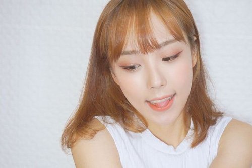 ����������ʲô��ɫ���� ˮ���ҷ�ɫ���ɸ㶨������