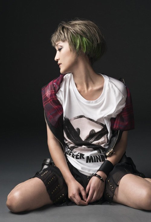 ��ֵ�����߾�ͷ������������ СŮ��ɱ���ؾ�����ζ����