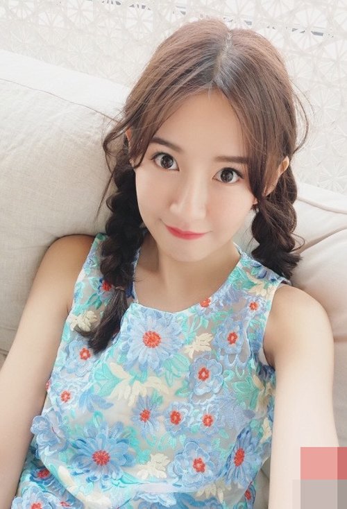 ��խŮ����˫��������ͼƬ ���ô��ȵ�Ů������ӷ���