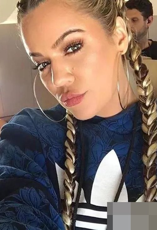 ��խŮ����˫��������ͼƬ ���ô��ȵ�Ů������ӷ���