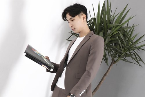 ����ͷ����ô��˧������ ����ְ�������ʺϵĶ̷�