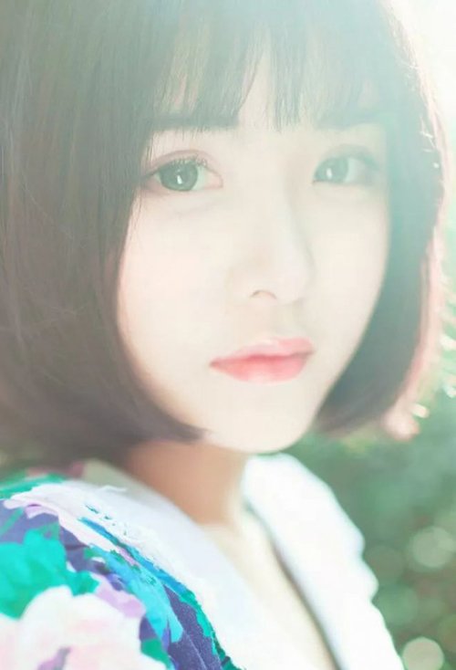 ѧ��ͷ�����ڿ۷��Ͷ���Ǯ Ů�����ڿ۾�ͷ���������