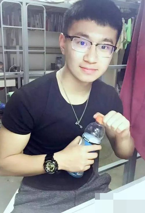 �����ô�����˧��̷����� С���������Ӣ���̷�����