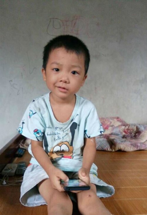 ����С�к���̷�����ͼƬ ��Ƥ�ֿɰ����к��̷����