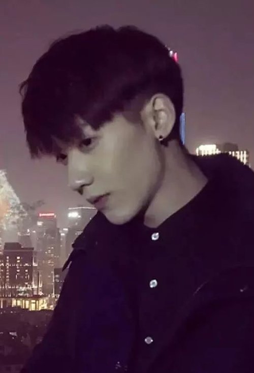 ������ͷ΢�����ɷ������� ����������˧���̷�����