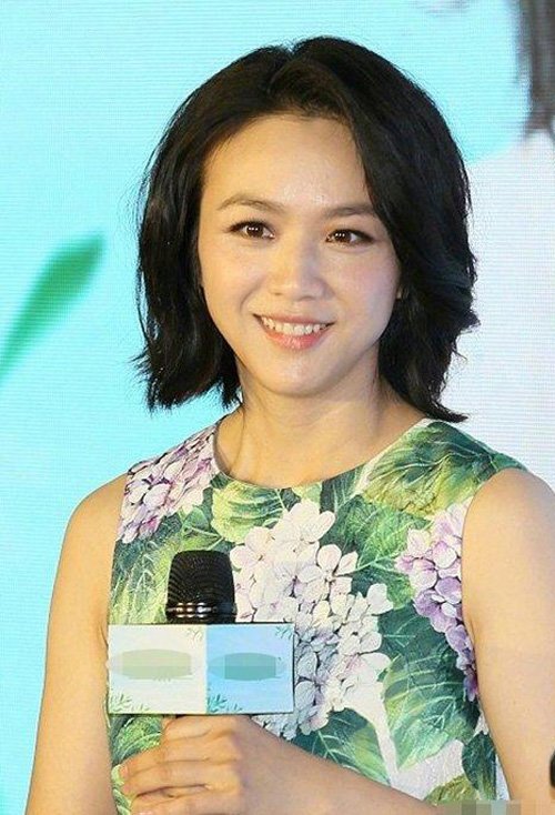 ����Ů�����¶̷�С�ɿɰ� ¶��������Ů����ͷ������