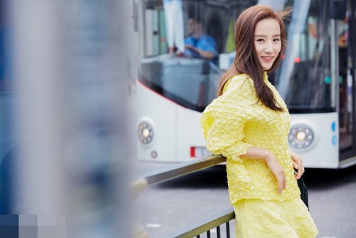 �ǹ�ͷ����ɫ�ʺϵľ��̷� ����Ů�����־�ͷ�����