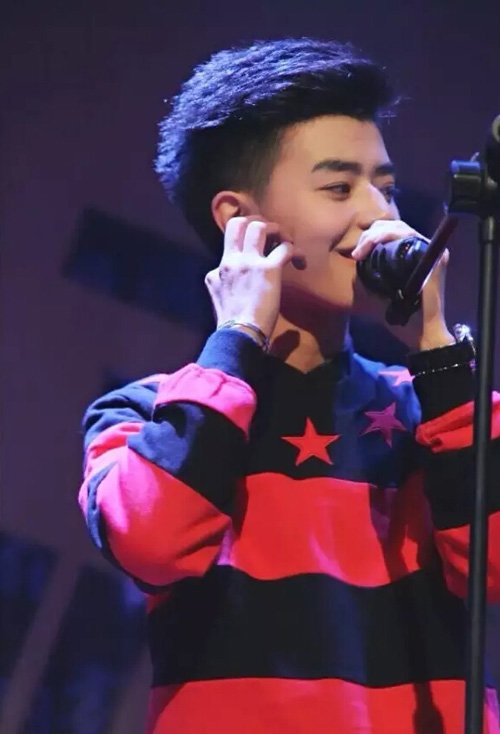 ��ѧ������˧��̷����� �������߽�У԰�̷�����