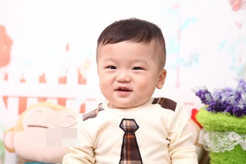 1�����к��̷�����ͼƬ ����С�к�����ͷ��ʾ��