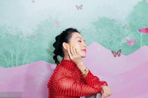 Ů������ϵ��β�辡�Կɰ� �ഺʱ����β������������