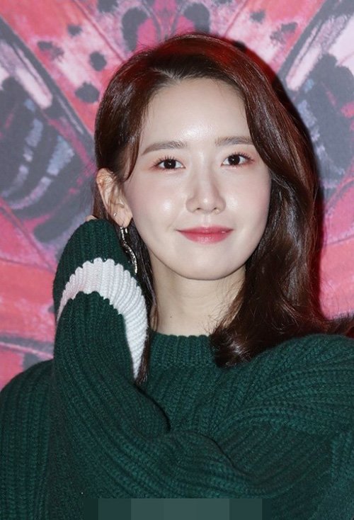 ����Ů����������ͷ������ ���м������ֵľ��̷����