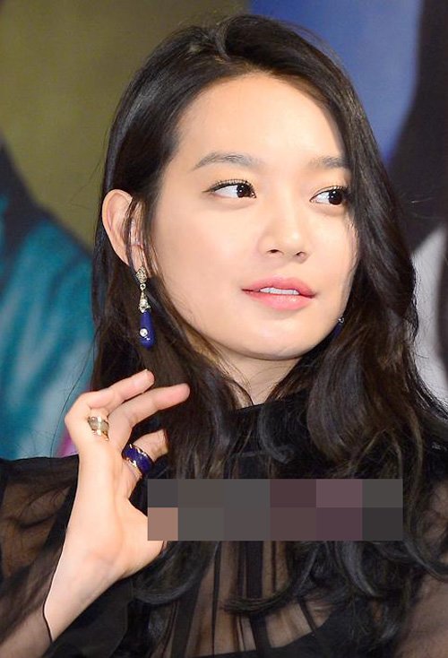 ����Ů����������ͷ������ ���м������ֵľ��̷����