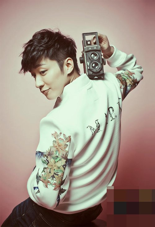 男生青春洋溢短发随你挑选 塑造亚洲风采男生短发打造